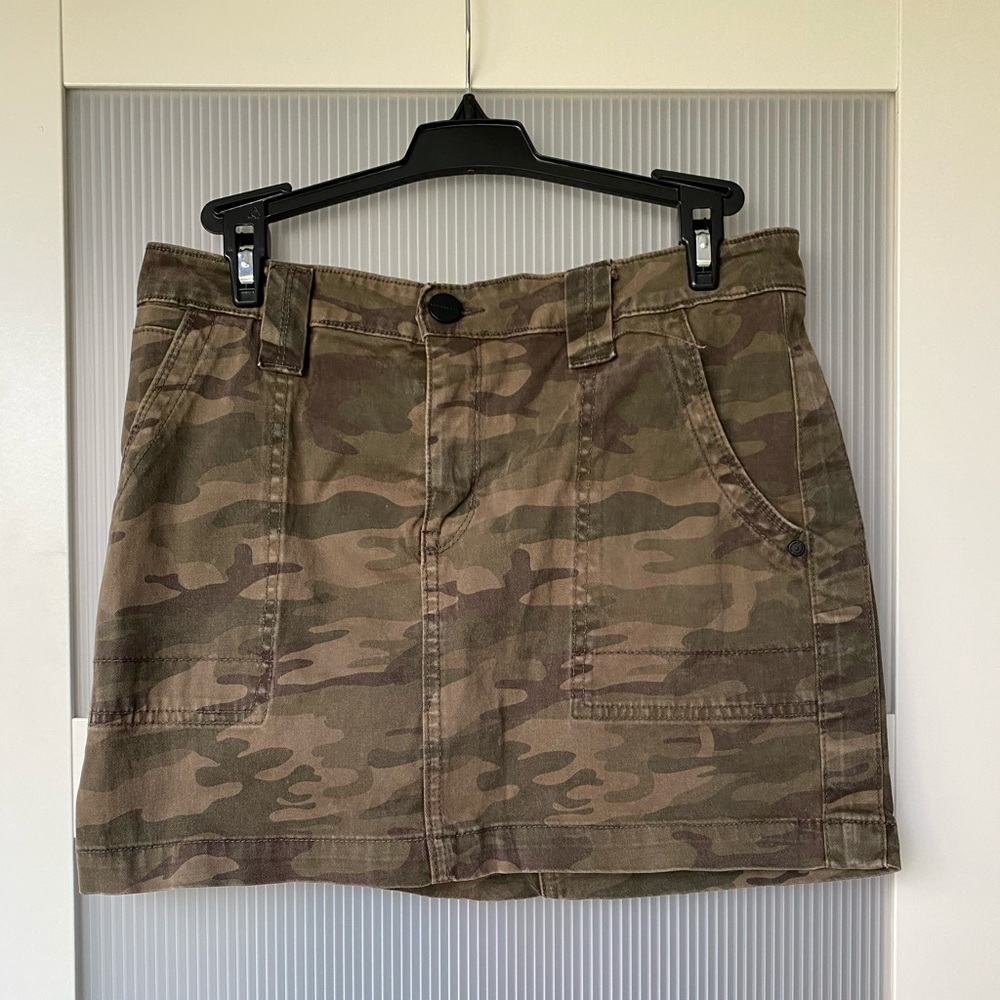 Green camouflage mini skirt